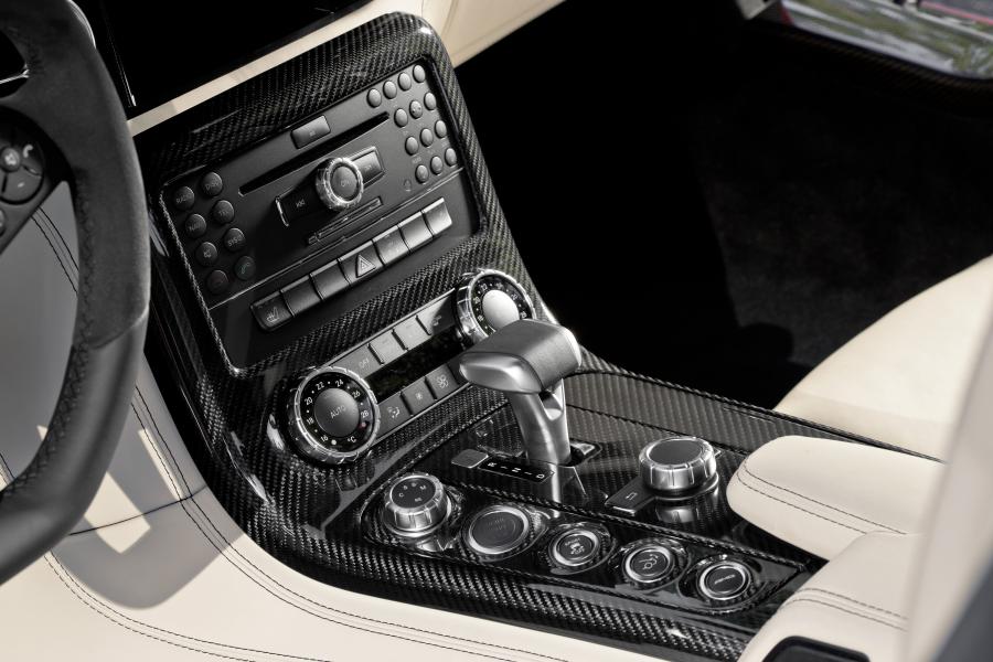  Mercedes-Benz SLS AMG 2010 года  (фото 400 из 526)